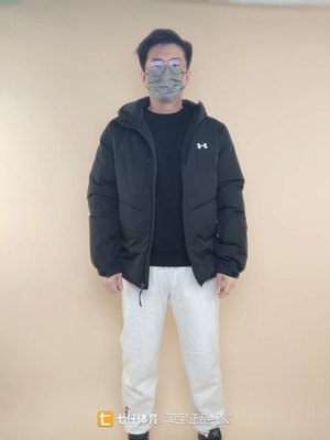 UA安德玛连帽男女白鸭绒羽绒服