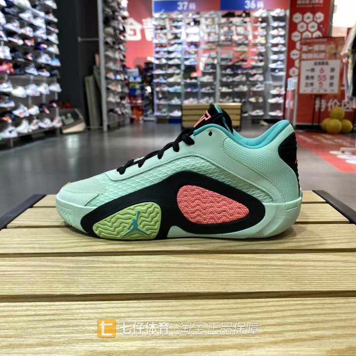 Nike男子夏季缓震轻便透气篮球鞋