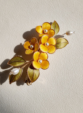 非遗手工金桂花绒花胸针檀木发钗簪子发夹日常新中式别针配饰配件
