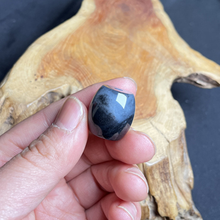 和田玉新疆籽料青花勒子桶珠