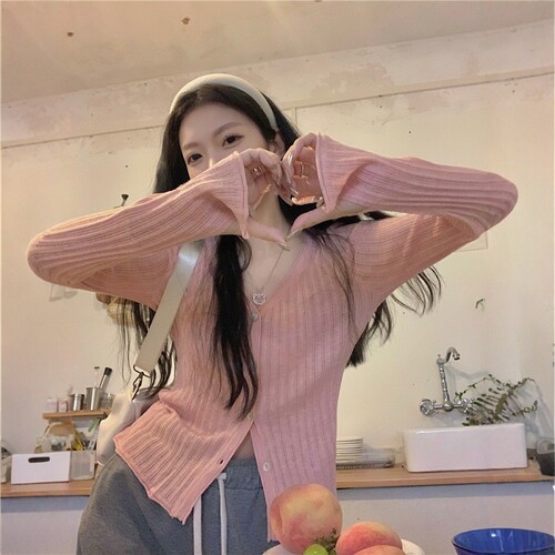 2026年春秋季开叉卷边针织开衫