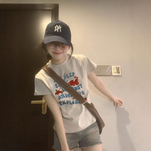 美式复古字母金鱼印花纯棉T恤