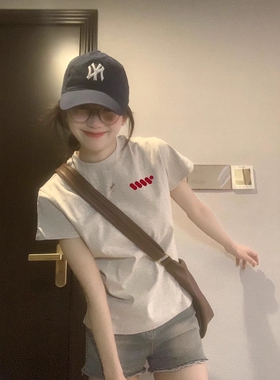 2026夏季新款爆款灰色美式正肩短袖t恤女ins印花小衫纯棉修身上衣