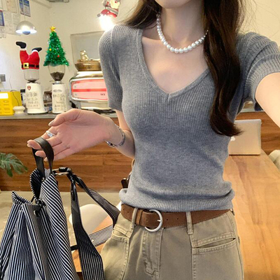 小众气质短款针织衫设计感女短袖