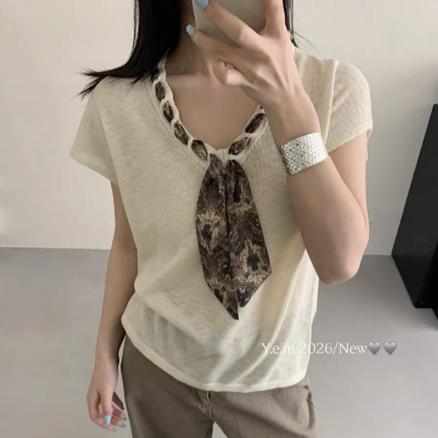 韩系休闲风天丝亚麻清爽夏季新款短袖针织衫T恤v领丝巾薄款好看女