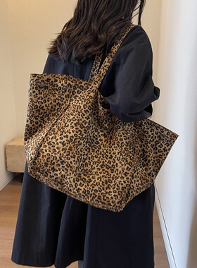 豹纹帆布托特大容量包包女2026新款潮时尚原创设计手提通勤包单肩