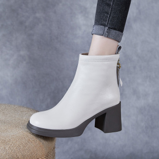 牛皮马丁靴女2025新款 白色气质洋气瘦瘦小短靴 秋冬加绒粗跟高跟鞋