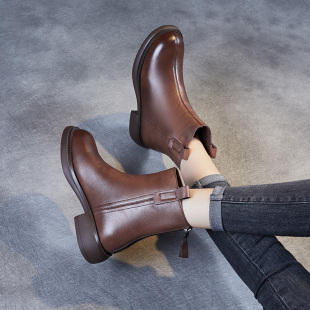 配裙子爆款 秋冬真皮显脚小瘦瘦软底短靴 马丁靴女头层牛皮2025新款