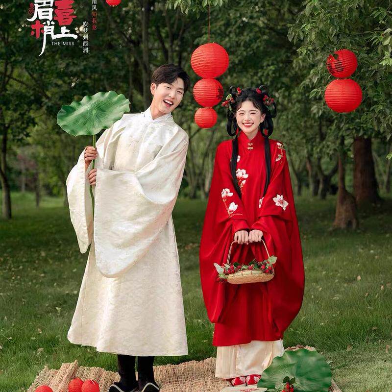 影楼新款古装主题服装婚纱照