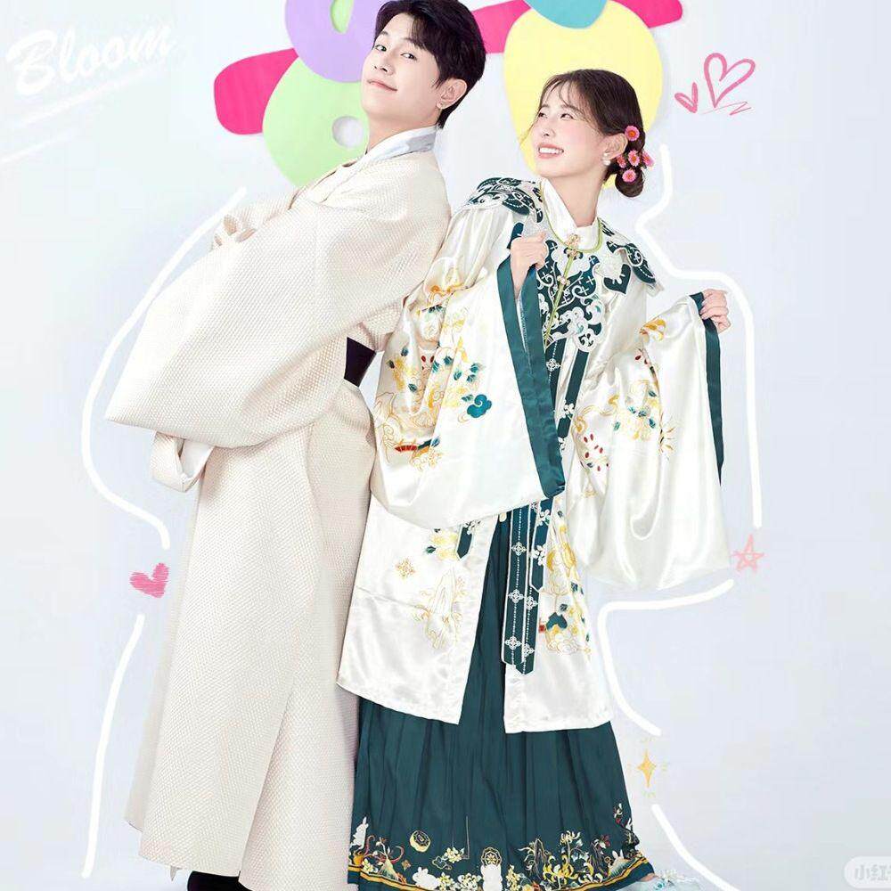 影楼新款主题服装拍照汉服情侣婚纱照新中式复古唐装摄影明制写真