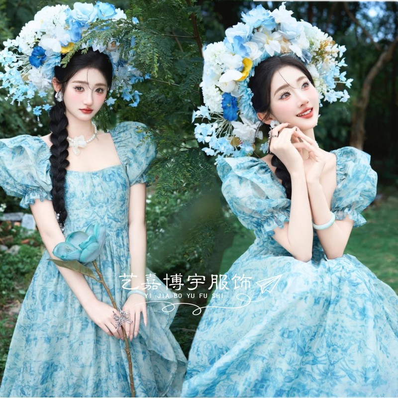 影楼个人写真簪花服装春日复古韩系清新少女碎花连衣裙艺术照摄影