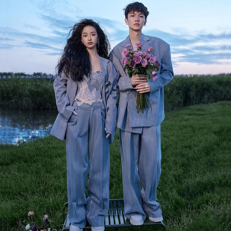 影楼新款韩版西装婚纱照杂志封面慵懒风情侣写真摄影服装