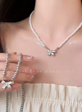 蝴蝶结灰色珍珠项链女夏天法式气质网红锁骨链轻奢小众高级感颈链