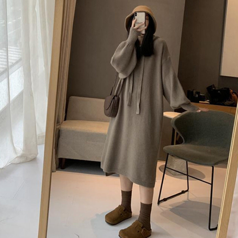 孕妇连衣裙秋冬加厚韩版时尚慵懒气质宽松减龄连帽毛衣裙潮孕期