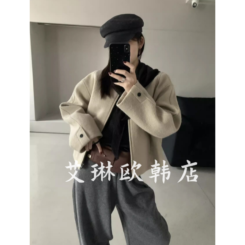 10593配围巾夹棉羊毛呢外套