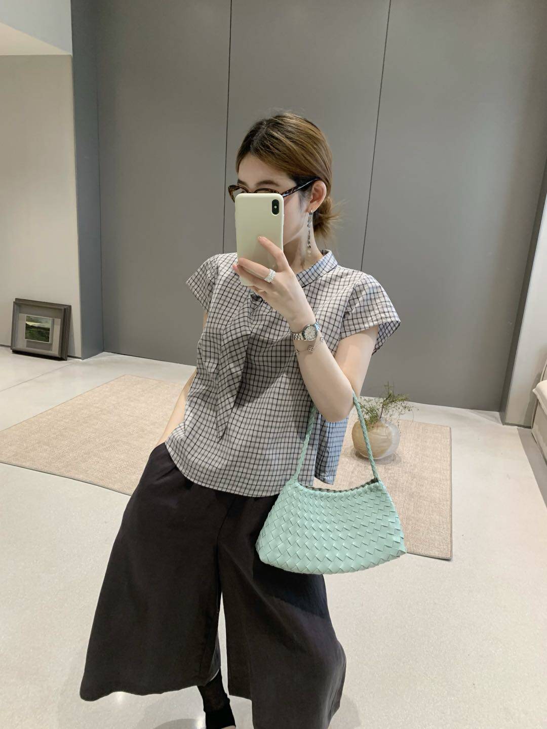卡蔓诗KMS30995韩系领结复古格子小飞袖衬衫女2026夏季减龄上衣