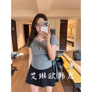 李允珍liyunzhen8505夏装新款半开扣刺绣弹力修身显瘦短袖T恤上衣