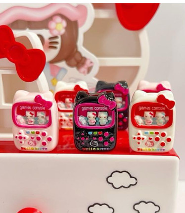 DIY高定仿真微缩立体食玩hellokitty游戏机娃屋道具摆台挂件奶油