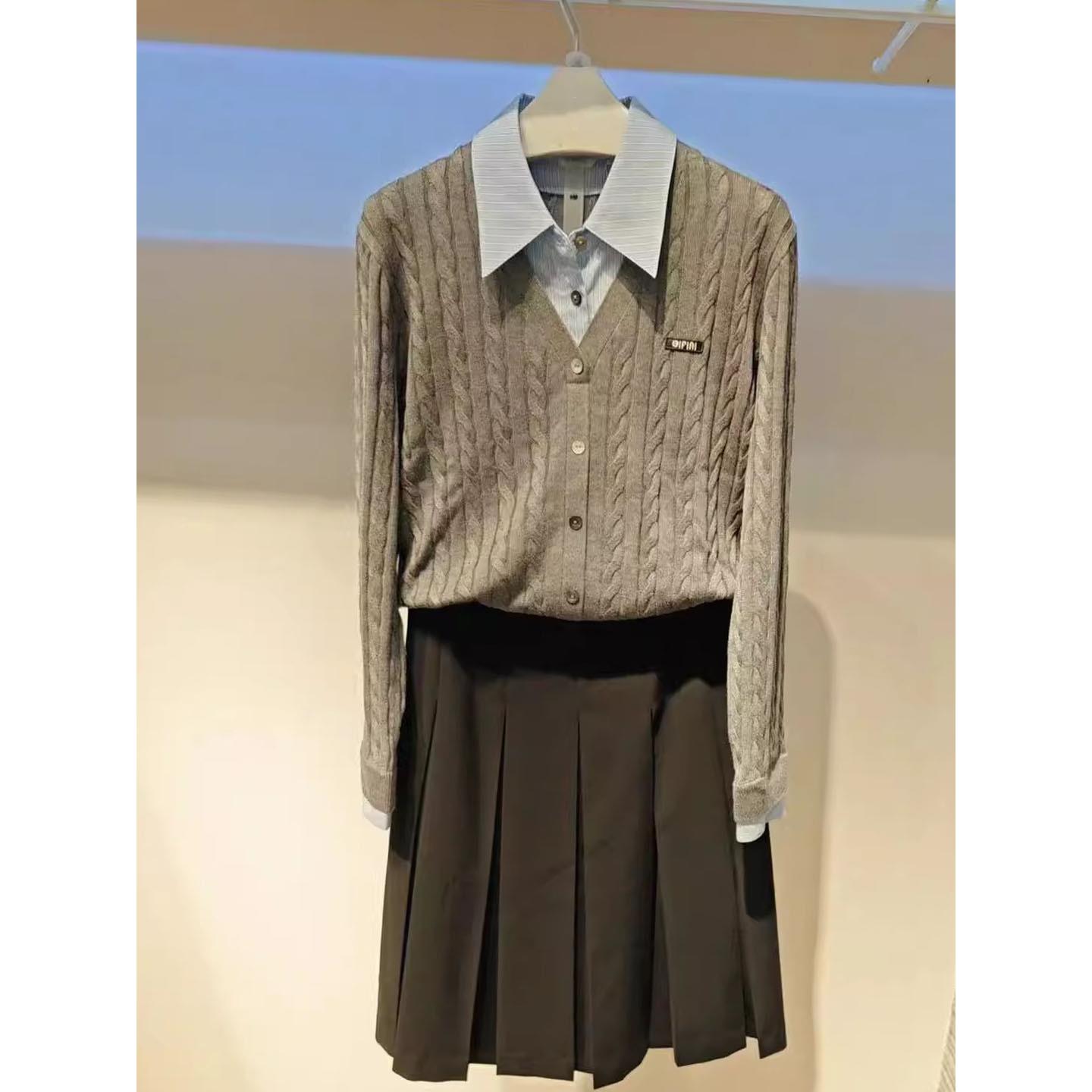 商场同款正品速发2025秋款翻领绵羊毛假两件polo领针织衫女3705