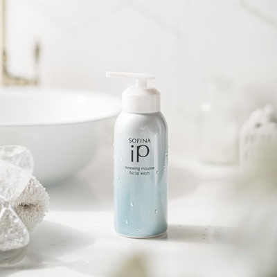 日本委托代买苏菲娜SOFINA高浓度碳酸IP土台碳酸洁面泡沫慕改善暗