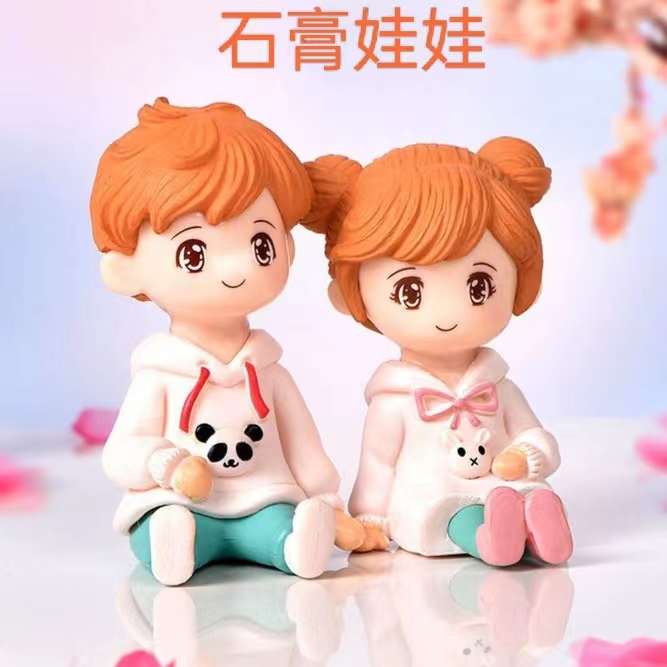 新款卫衣情侣石膏娃娃桌面DIY手工涂色摆件卫衣少女心情侣摆件