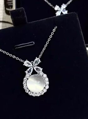 在逃公主蝴蝶结项链S999纯银小清新甜美轻奢玉髓锁骨链送女友闺蜜
