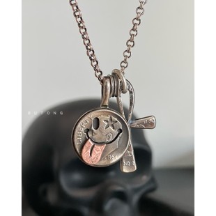 不同银匠 男女项链 手作复古925纯银币花纹笑脸吐舌吊坠十字架个性