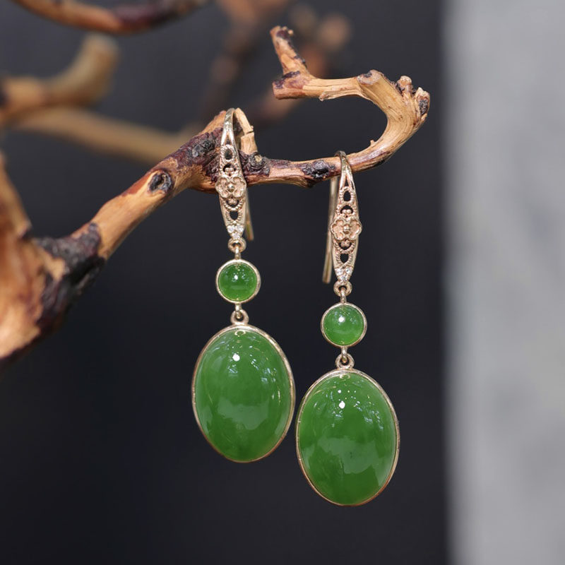 五一劳动天然和田玉耳坠女a货菠菜绿碧玉蛋面镶嵌18k金耳环送妈妈