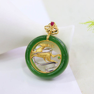 新势力天然和田玉吊坠女a菠菜绿碧玉甜甜圈镶嵌18k金挂件鹿鹿通通