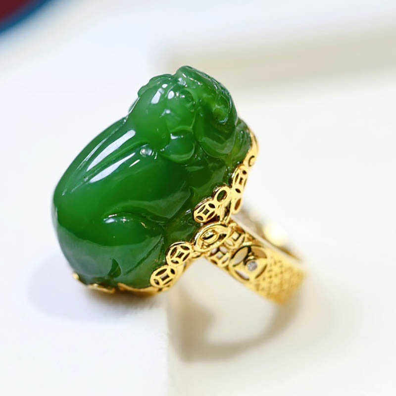 中秋礼物天然和田玉戒指女a时尚菠菜绿碧玉貔貅镶18k金指环送妈妈