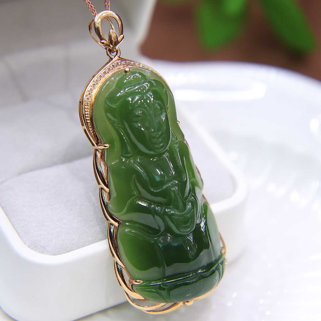 暑期礼品新疆和田玉吊坠菠菜绿碧玉观音镶嵌18K金项链伴钻挂件a货