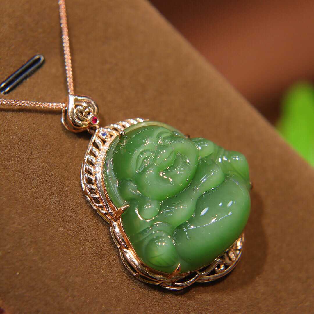 中秋礼品18K金镶和田碧玉佛公吊坠女猫眼碧玉弥勒佛a玉坠笑佛项链