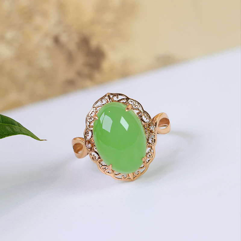 38焕新季天然和田玉戒指女苹果绿碧玉蛋面镶嵌18k金指环a货送妈妈