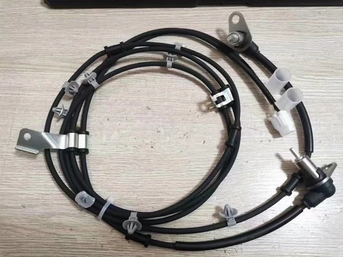 适用铃 木吉姆尼ABS传感器 吉姆尼前轮车速传感器