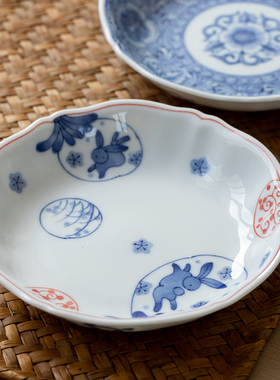 日本进口蓝凛堂青花月兔陶瓷甜品盘早餐盘日式菜盘水果盘家用骨碟