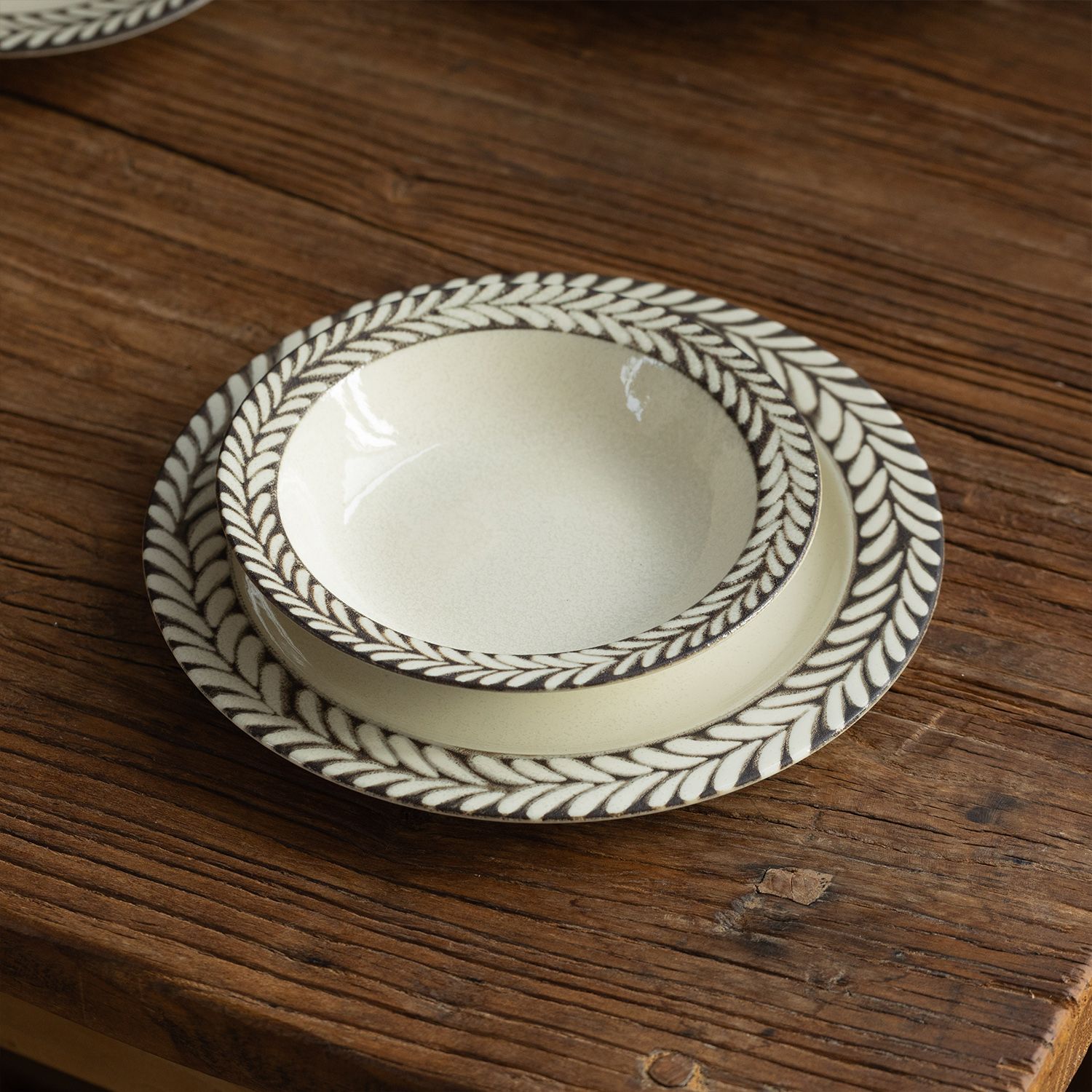 日本进口美浓烧简约白瓷碗盘碟餐具复古米饭碗甜品盘意面盘汤碗