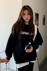 Real price real price autumn and winter Korean Edition plush and thick lazy style fire dragon fruit round collar letter sweater