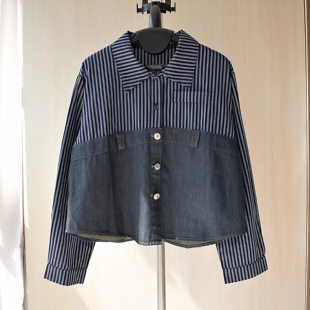 藏蓝色条纹拼接短款牛仔衬衫女春季新款时尚复古设计感小个子上衣