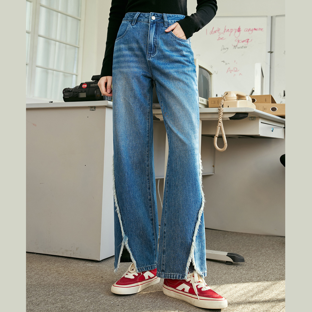 a02毛边开叉高腰百搭阔腿裤2025夏季休闲宽松女式牛仔裤