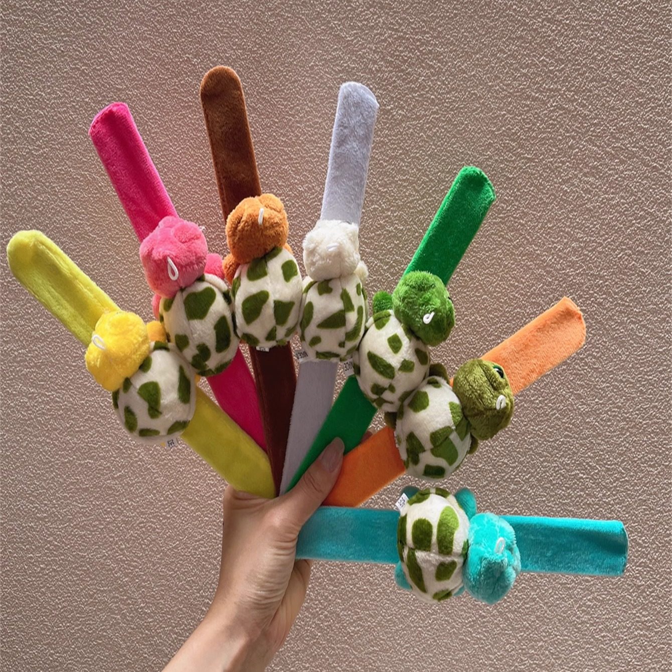 文化创意小乌龟公仔纪念品手环儿童表演道具乌龟啪啪圈发圈发箍