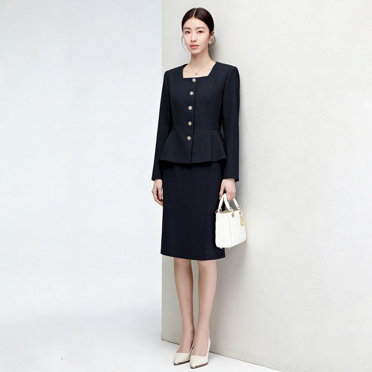 职业西装套装裙高端气质女神职场正装女士设计风正式场合精致西服