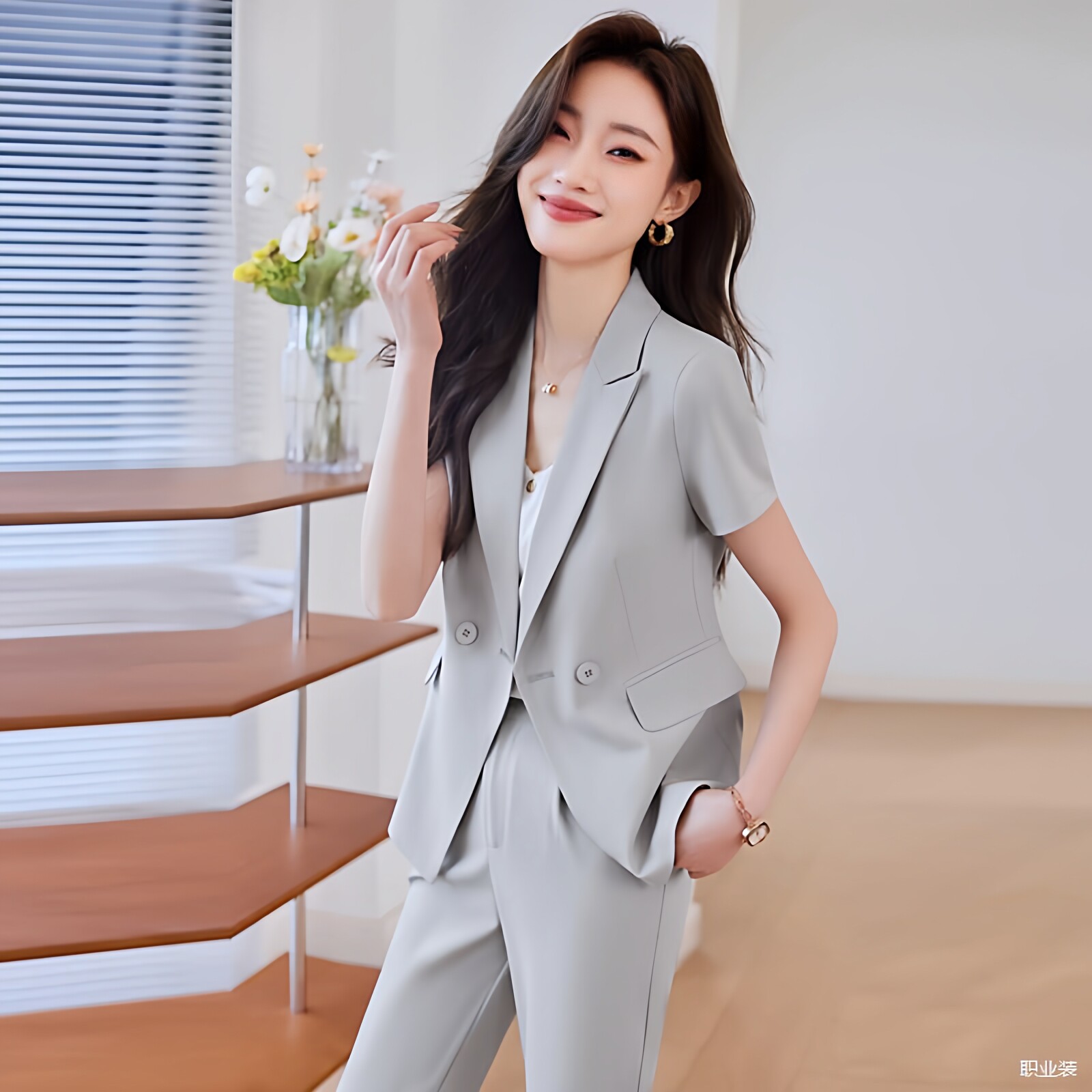 轻奢灰色短袖西装套装女夏季薄款气质OL上班服西服长裤两件套装