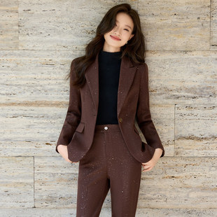 咖色西装外套女2026春季时髦洋气小个子修身气质复古西服套装优雅