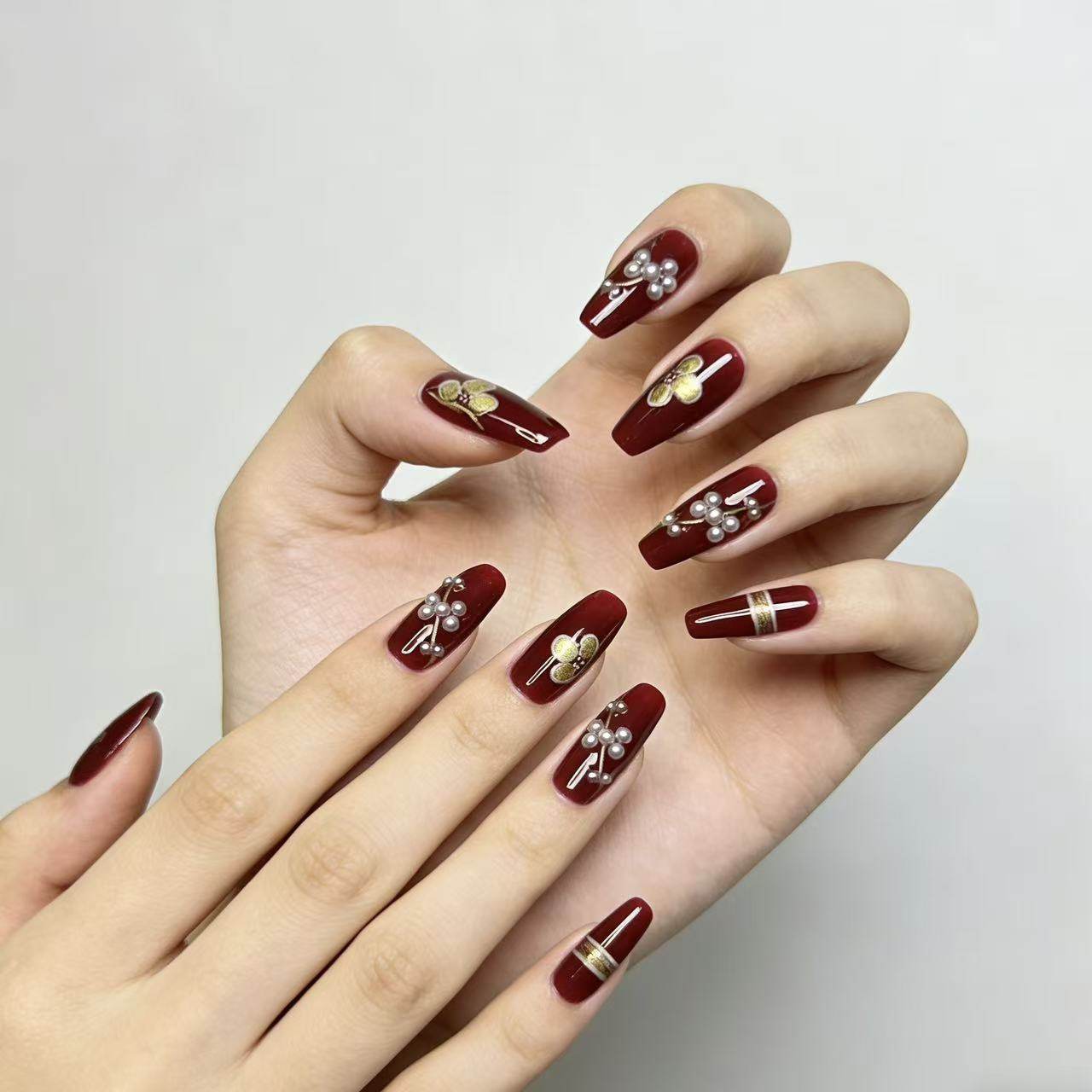 轻奢风红色鎏金手工穿戴甲可拆卸美甲贴片长款假指甲,彩妆/香水/美妆工具,穿戴甲/甲片,淘宝优惠券,粉丝福利购,淘宝优惠卷