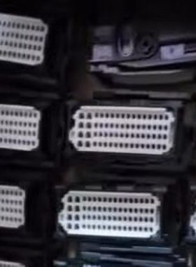 泰科进口连接器塑壳2050036-4