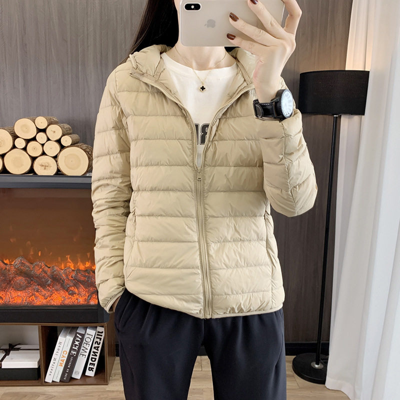 轻薄羽绒服女2026秋冬新款时尚百搭纯色保暖连帽轻便内胆鸭绒外套