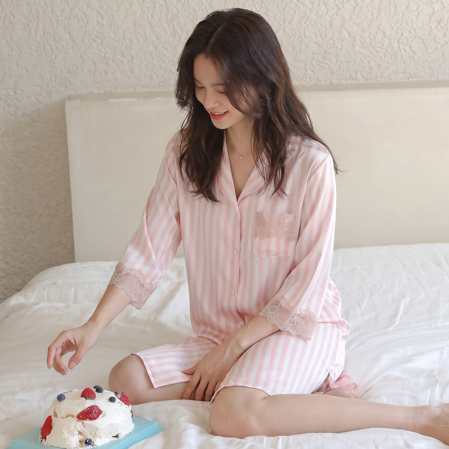 夏季薄款甜美条纹睡裙女蕾丝花边开衫冰丝睡衣女家居服可外穿女夏