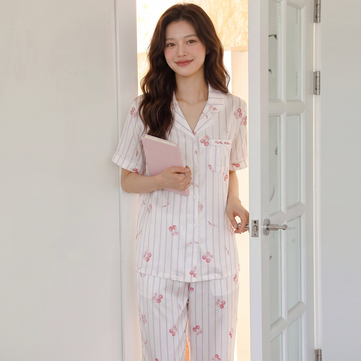 睡衣女夏季甜美条纹印花薄款冰丝短袖长裤凉感丝绸居家套装春秋款