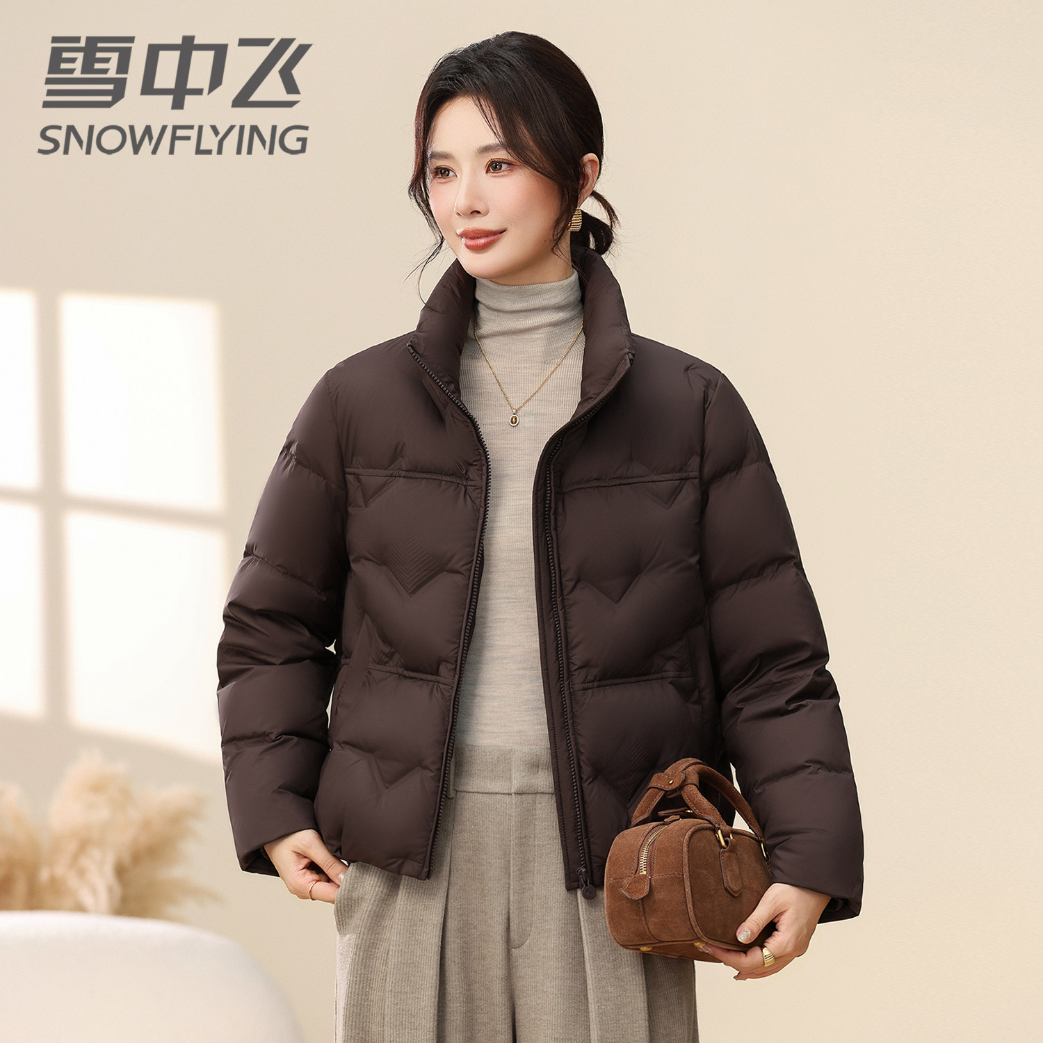 雪中飞羽绒服女士2026冬新款韩版时尚潮白鸭绒保暖冬装外套羽绒衣