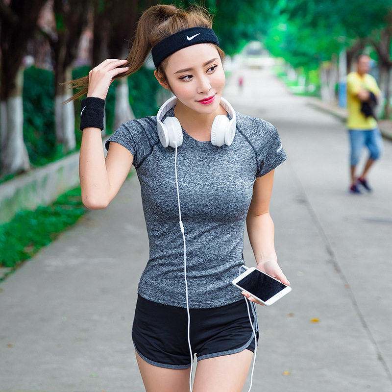 瑜伽服女2026新款夏季短袖舒服修身运动上衣专业显瘦跑步网红健身
